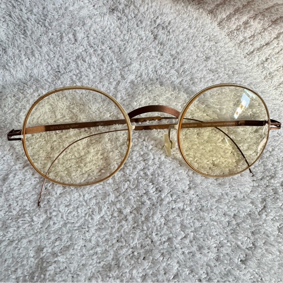 Sold - Picture 2 of 12